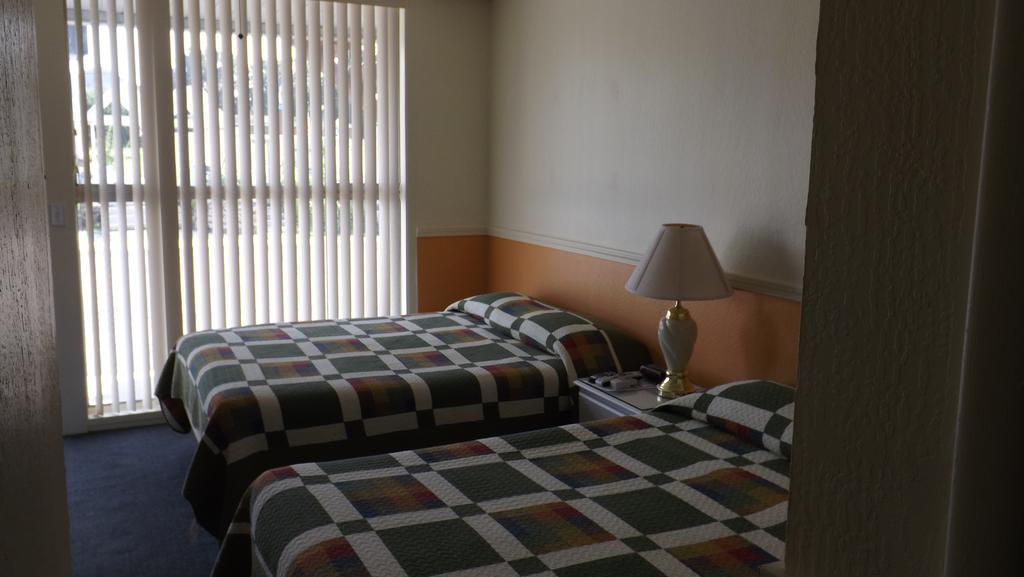 Twin Lakes Inn Bull Shoals Номер фото